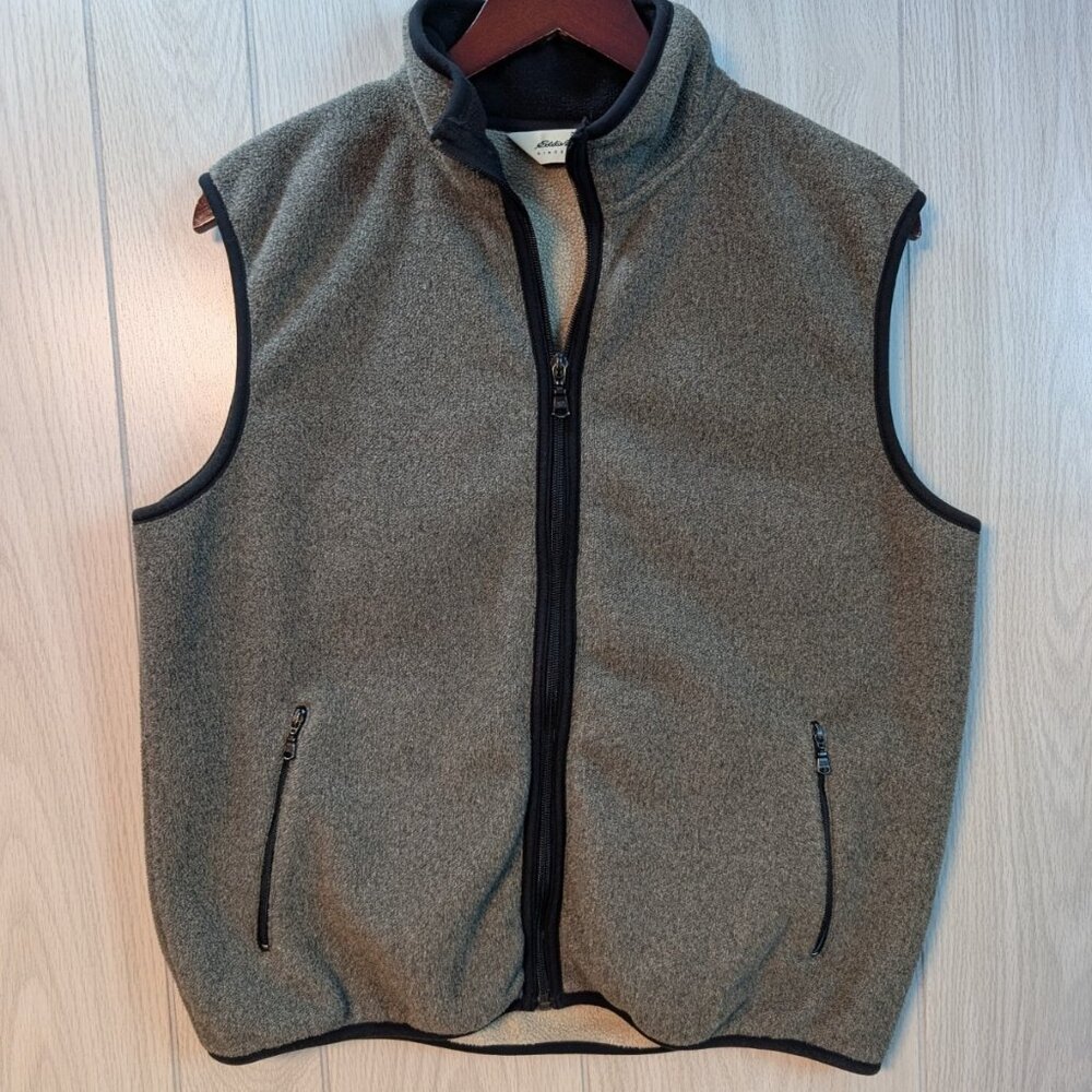 Eddie Bauer Men's Full Zip Sweater Fleece Vest Large Gray Sleeveless Warm